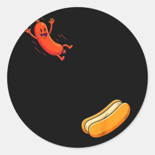 Sticker Rond Chien chaud drôle sautant dans la saucisse de pain