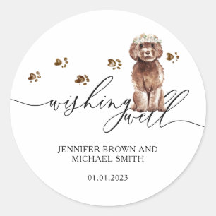 Sticker Rond Chien chiot Brown Cavapoo qui veut bien