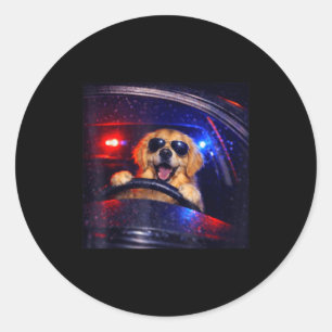 Sticker Rond Chien de police drôle golden retriever conduisant