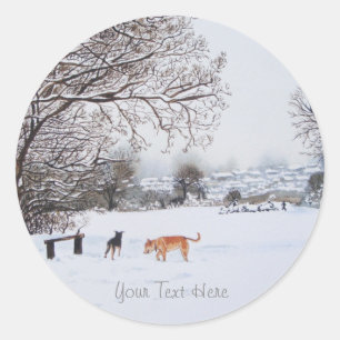 Sticker Rond chiens jouant au jeu de la neige hivernale paysage