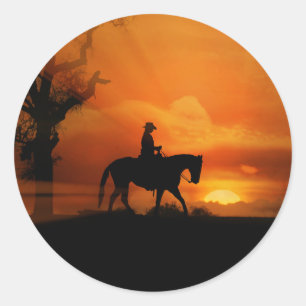 Sticker Rond Chowgirl à cheval dans l'autocollant Sunset
