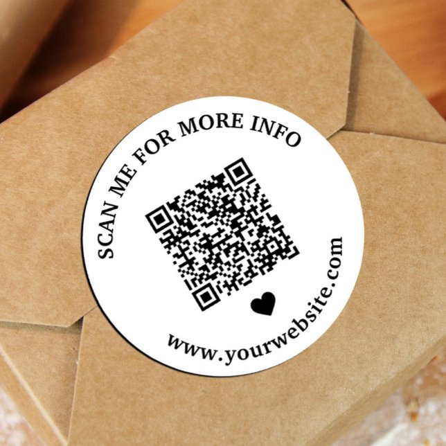 Sticker Rond Code QR noir blanc (QR code round sticker in a modern minimalist style with a cute heart #customeqrcode #scan #uploadlin)
