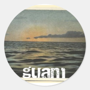 Sticker Rond Coucher de soleil de Guam vintage