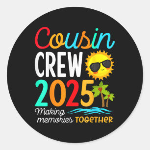 Sticker Rond Cousin Crew 2025 Summer Vacation Beach Voyage en f