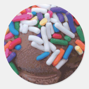 Sticker Rond Crème glacée au chocolat foncé avec arrosage arc-e