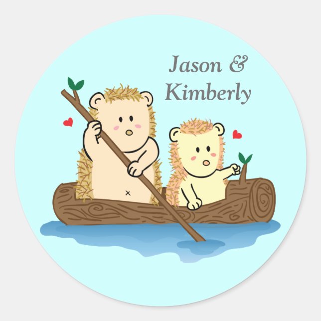 Sticker Rond Cute Hedgehog couple naviguant en bateau en bois (Devant)