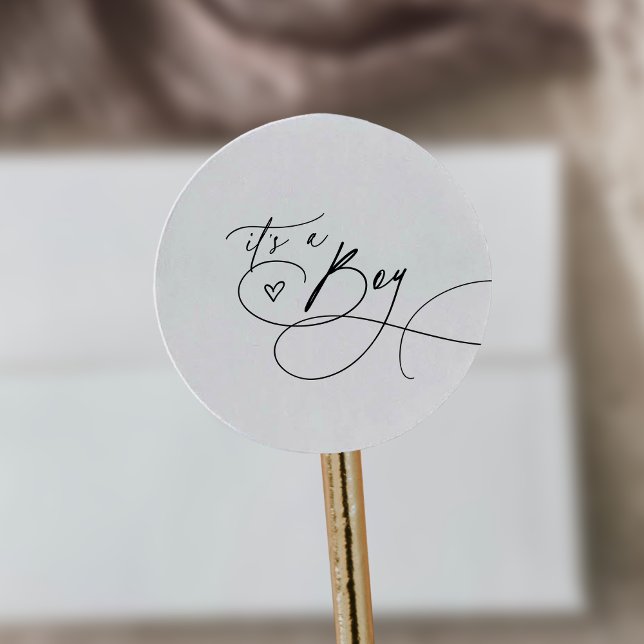 Sticker Rond DARCY moderne noir blanc C'est un Baby shower garç (DARCY Modern Black White It's A Boy Baby Shower Classic Round Sticker)