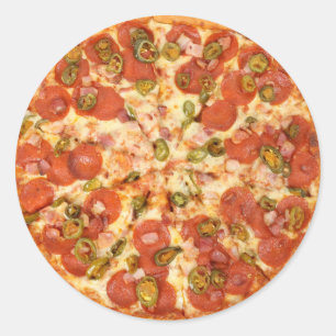 Sticker Rond délicieuse pizza entière pepperoni jalapeno photo