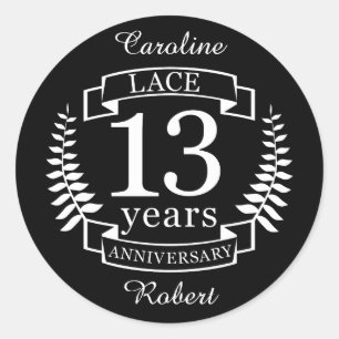 Sticker Rond Dentelle Traditionnelle mariage 13 ans