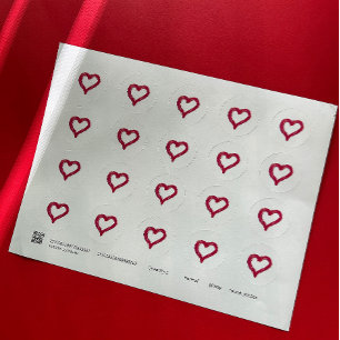 Sticker Rond Désordonné - un cœur dessiné imparfaitement mais a