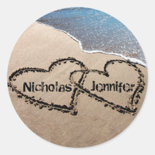 Sticker Rond Deux Coeurs Dans La Plage De Sable Scellent Sticke