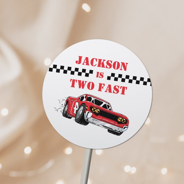 Sticker Rond Deux Fast Modern Red Race Car Boy 2e anniversaire (Créateur téléchargé)