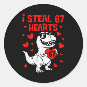 Sticker Rond Dino tenant un cœur je vole 67 cœurs drôle six sep