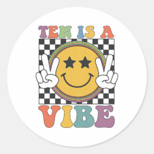 Sticker Rond Dix Ans Est Un 10e Anniversaire Groovy Joyeux 10 A