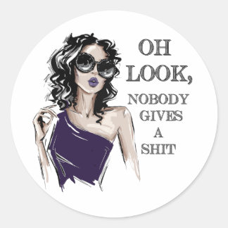 Sticker Rond Écoute, Personne Ne S'En Soucie