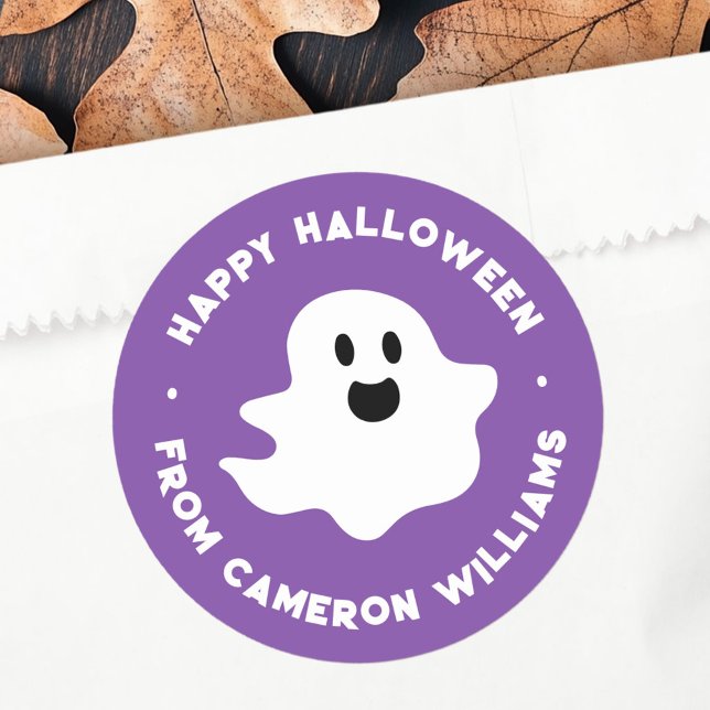 Sticker Rond Éffrayant fantôme Happy Halloween saluant violet (Spooky ghost Happy Halloween greeting purple Classic Round Sticker)