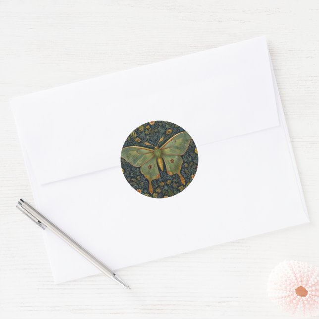 Sticker Rond Élégant boho rétro Luna moth botanique (Enveloppe)