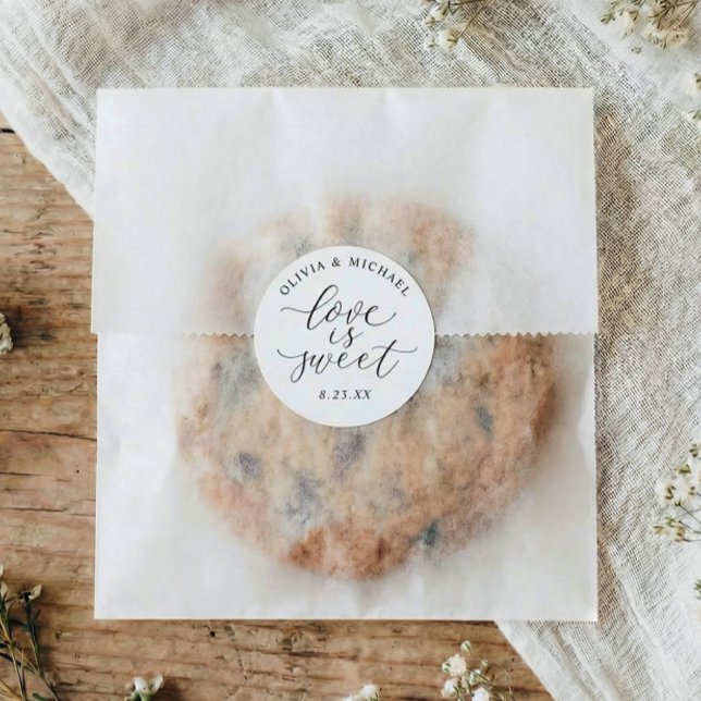 Sticker Rond Elegant Calligraphy Love is Sweet Wedding (Elegant love is sweet wedding or bridal shower favor stickers)