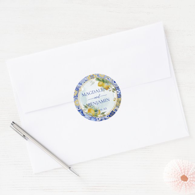 Sticker Rond Élégant italien Carrelage bleu citron noms Mariage (Enveloppe)