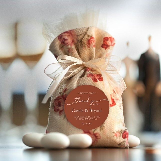 Sticker Rond Élégant Merci Mariage en terre cuite moderne Boho (Simple Rustic Terracotta Wedding Thank You Stickers with Calligraphy Script)