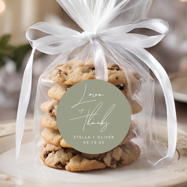 Sticker Rond Élégant Sage Green Script Love + Merci Mariage (Elegant Sage Green Script Love + Thanks Wedding Classic Round Sticker)