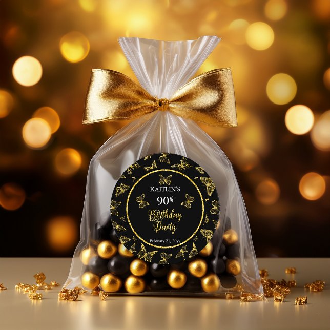 Sticker Rond Elégante Black Gold Butterflies 90e fête d'anniver (Elegant Black and Faux Gold Glitter Butterflies 90th Birthday Party Classic Round Stickers)