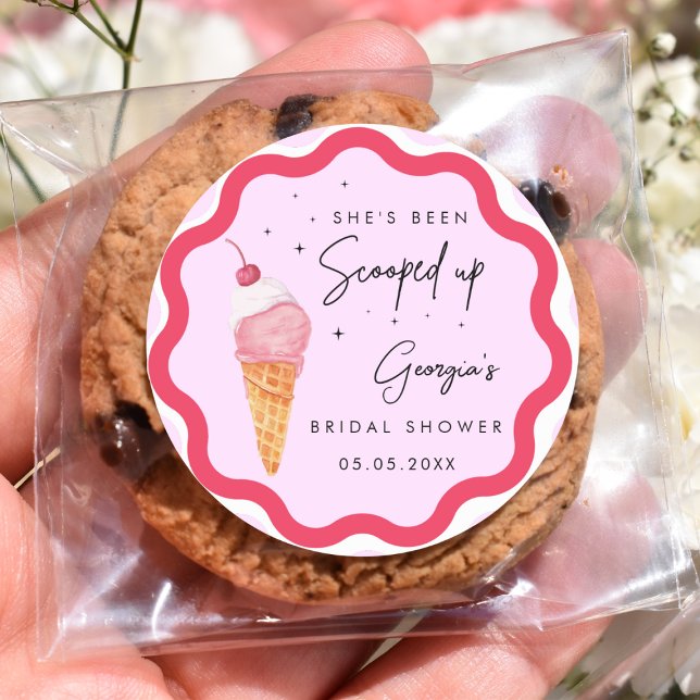 Sticker Rond Elle a été ramassée Rose Rouge Vague Mariage  (Créateur téléchargé)