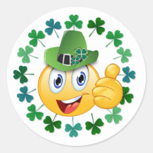 Emoji irlandais mignon avec Shamrock