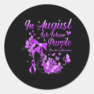 Sticker Rond En Août Nous Portons Violet Butpe Overdose