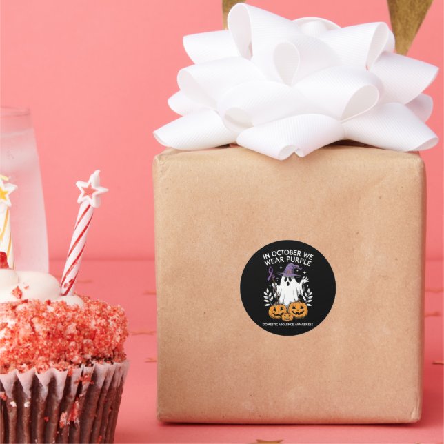 Sticker Rond En Octobre, Nous Portons Violet Violent Fantôme De (Fête)