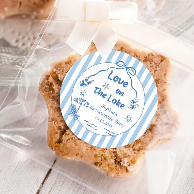 Sticker Rond Enterrement de vie de jeune fille Love On The Lake (Créateur téléchargé)