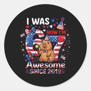 Sticker Rond était 6 7 Anniversaire Capybara Drapeau USA 4 juil