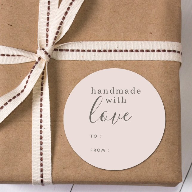 Sticker Rond Fait à la main avec amour rose personnalisé (Créateur téléchargé)