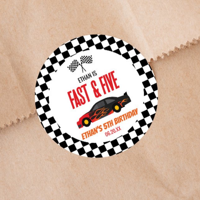 Sticker Rond Fast & Five Red Flame Race Car 5e fête d'anniversa (Créateur téléchargé)