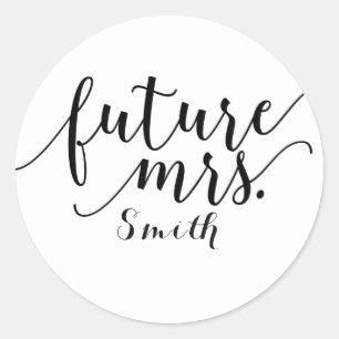 Sticker Rond Favori de fiançailles de type script Future Mrs. B
