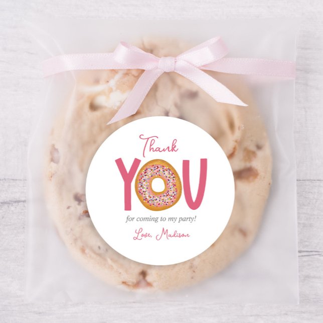 Sticker Rond Fête Anniversaire de beigne rose mignonne Favorise (Créateur téléchargé)