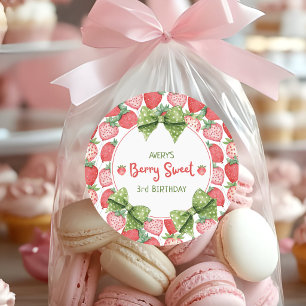 Sticker Rond Fête d'anniversaire Berry Sweet 3 ans à la fraise