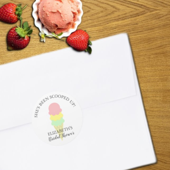 Sticker Rond Fête des mariées de crème glacée récupérée (Créateur téléchargé)