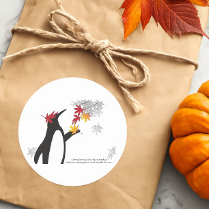 Sticker Rond Feuilles d'érable d'automne et mignonnes pingouins