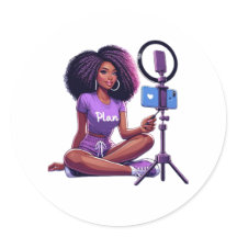 Fille à la maison médias sociaux