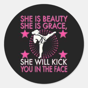 Sticker Rond Fille de karaté taekwondo femmes coup de pied de k