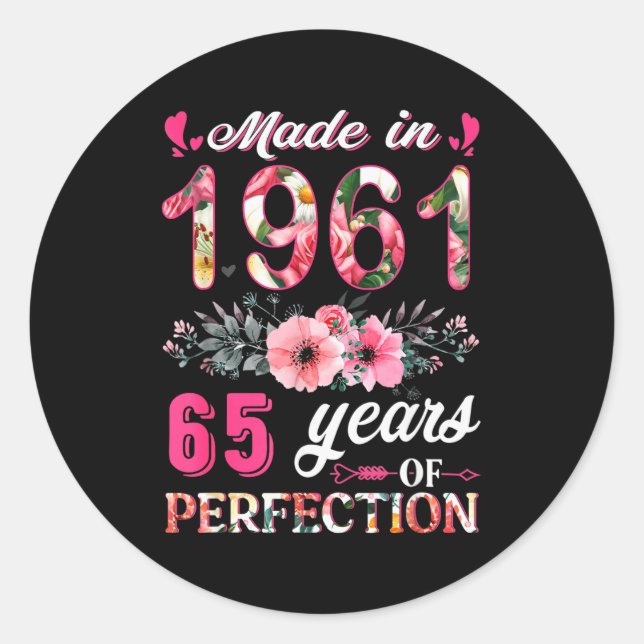 Sticker Rond Funny 65 Years Old Made In 1961 Floral 65th Birthd (Devant)