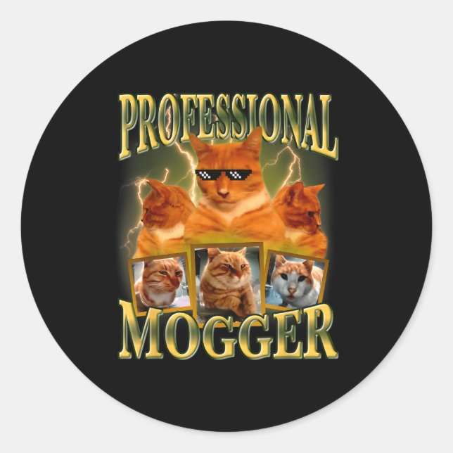 Sticker Rond Funny Professional Mogger Cat Meme Mewing Looksmax (Devant)