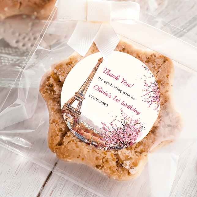 Sticker Rond Girl Eiffel Tower Paris 1er anniversaire (Créateur téléchargé)