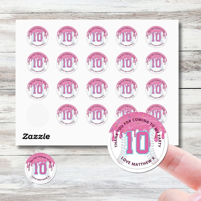 Sticker Rond Goutte de baseball rose et bleu (Baseball Drip Birthday Stickers)