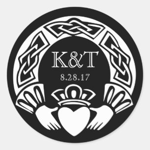 Sticker Rond Initiales de Claddagh - noir et blanc