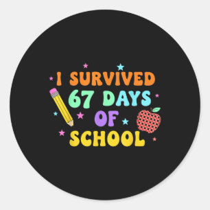 Sticker Rond J'ai survécu 67 jours d'école Six Seven Mème pour
