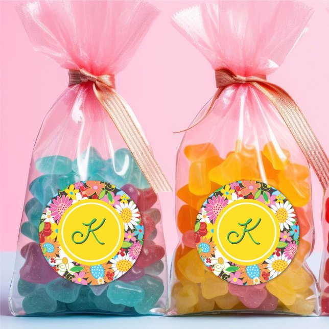 Sticker Rond Jardin de fleurs printanières fantaisistes Monogra (Chic Spring Flowers Garden Kid's Birthday Party Favor Monogram Sticker / Envelope Seal @ fat_fa_tin)