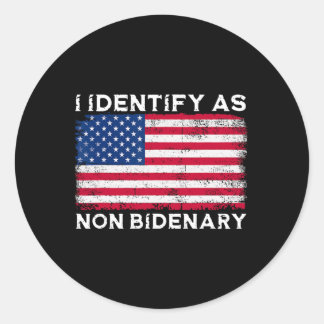 Sticker Rond Je m'identifie comme un patriot non bidenaire Drap
