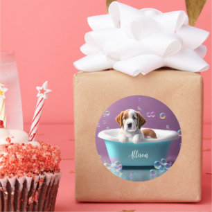 Sticker Rond Joli chiot dans une baignoire avec bulles de savon